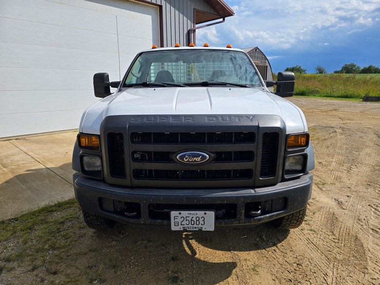 2008-ford-f550-image-8