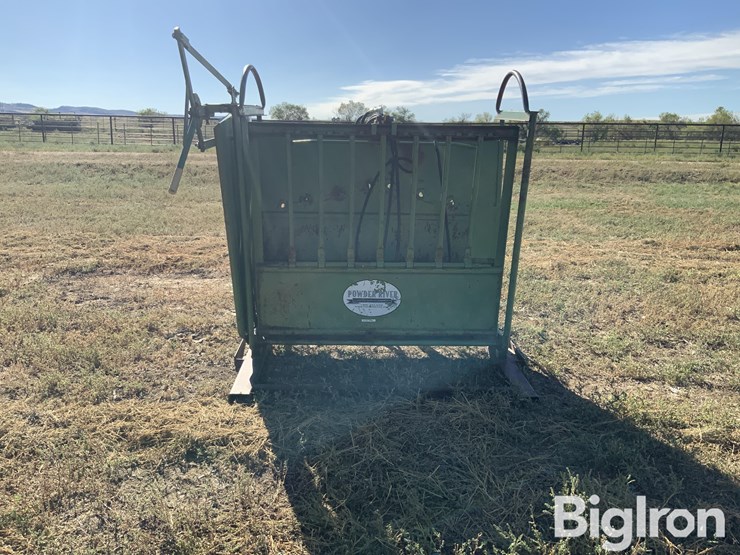 powder-river-hydraulic-calf-table-image-9