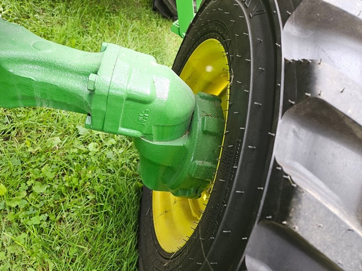john-deere-4066m-image-40