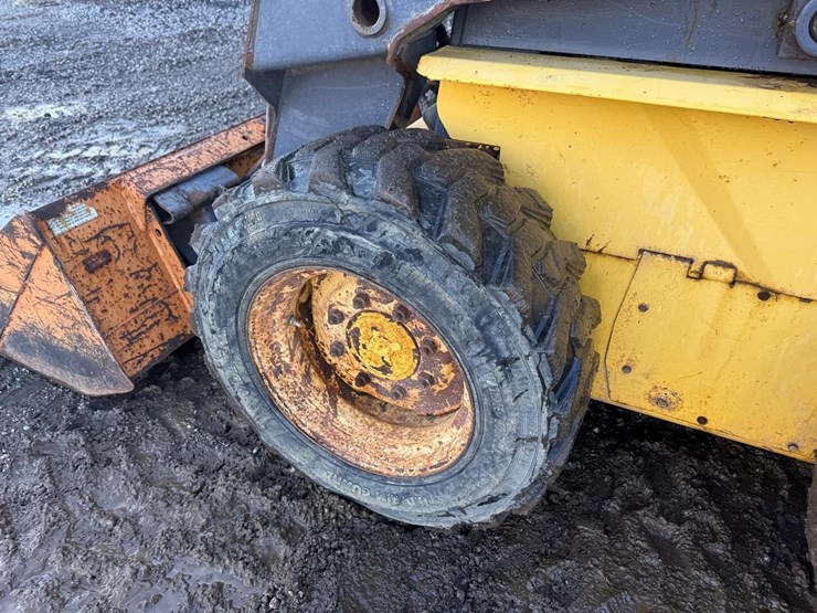 new-holland-ls170-image-15