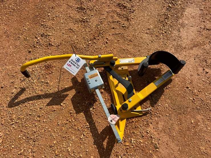 #8170-•-head-catch-for-arrowquip-chute-image-1