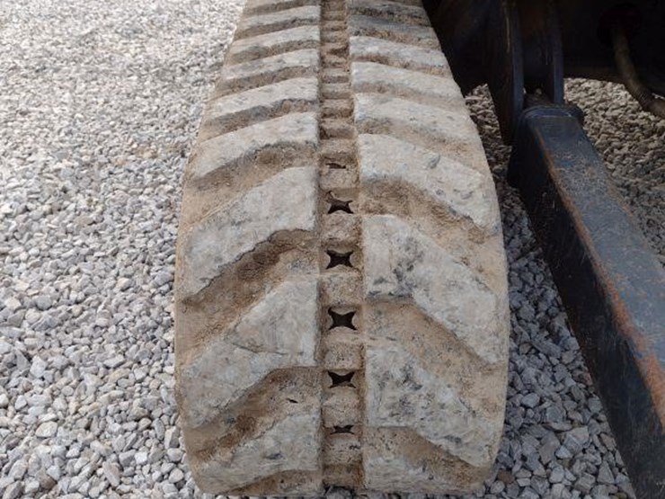 2017-deere-30g-image-30