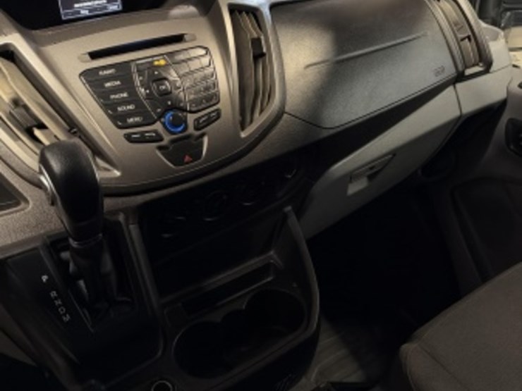 2018-ford-transit-image-24