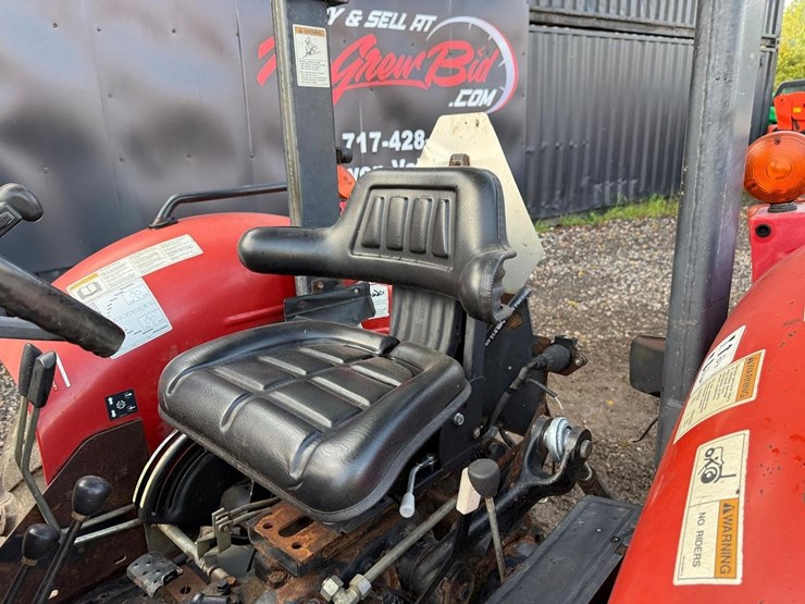 massey-ferguson-451-image-21
