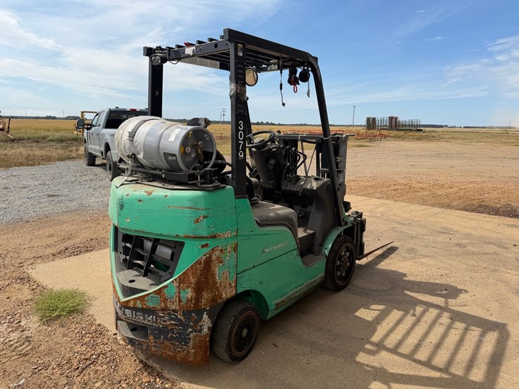 mitsubishi-fgc25n-image-47