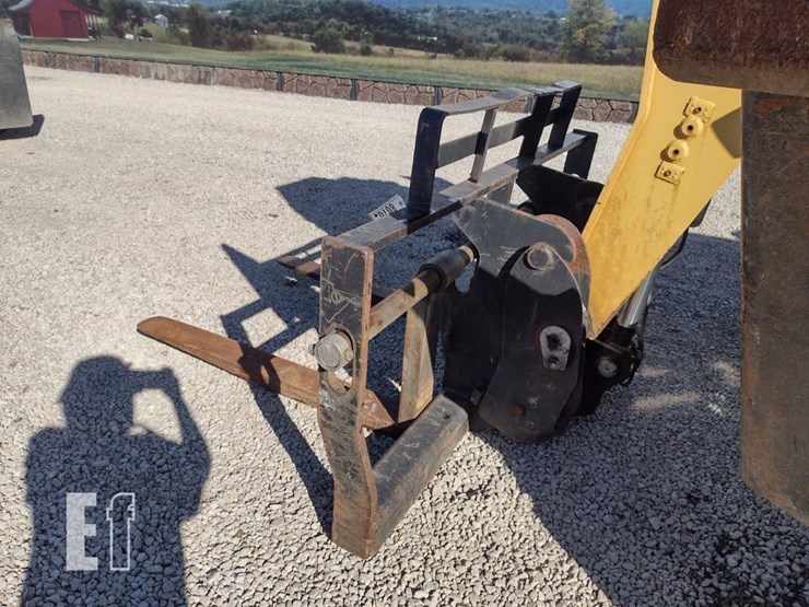 2011-caterpillar-tl1255-image-23