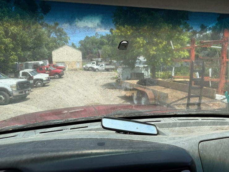 2004-ford-f450-image-33