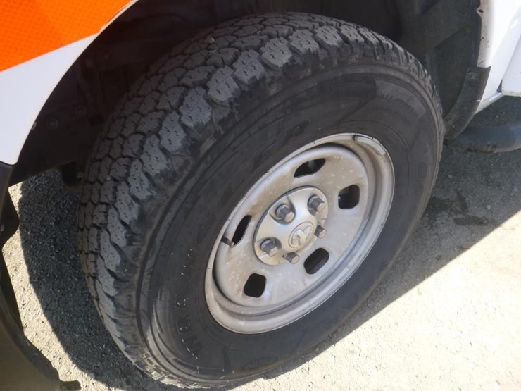 2014-dodge-1500-image-13