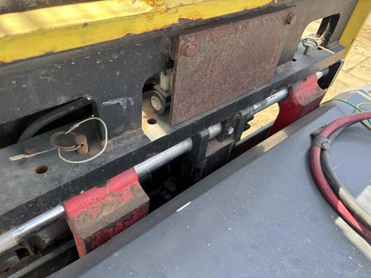 hyster-n30xmdr-forklift-image-13