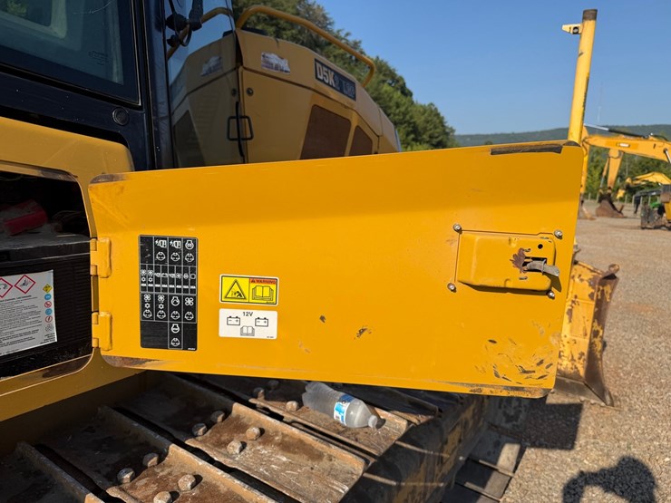 caterpillar-d5k2-lgp-image-50