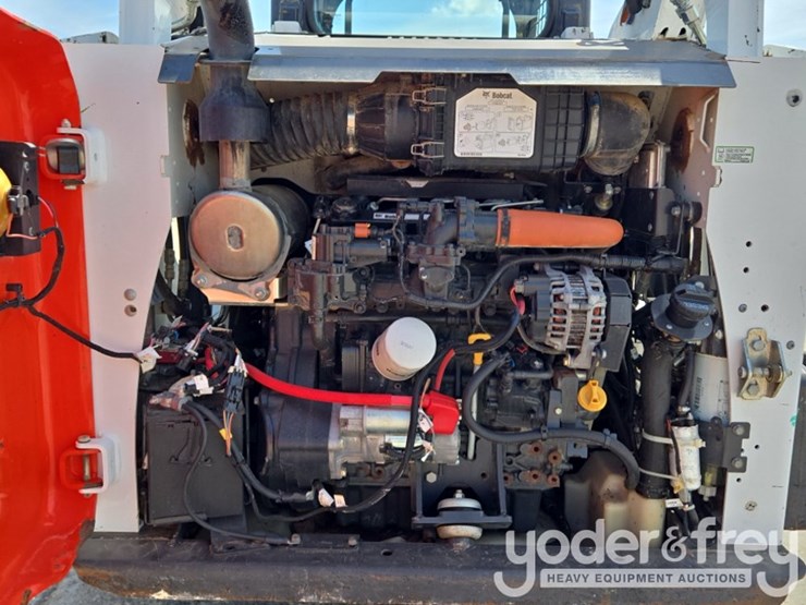 2023-bobcat-t595-image-35