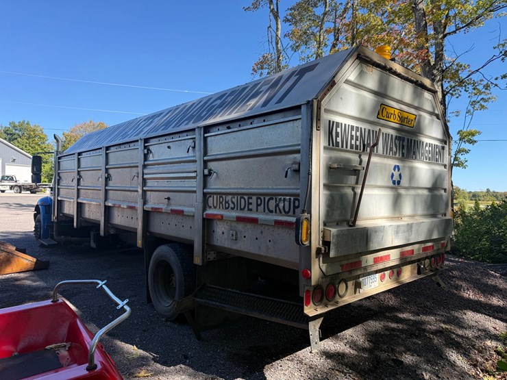 2002-international-durastar-4300-image-2