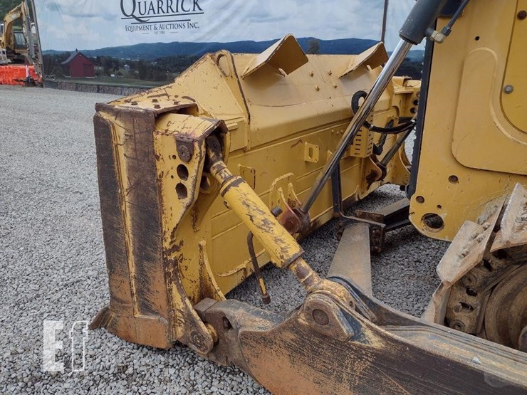 2016-deere-850k-image-26