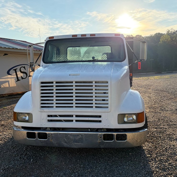 1997 INTERNATIONAL 4700