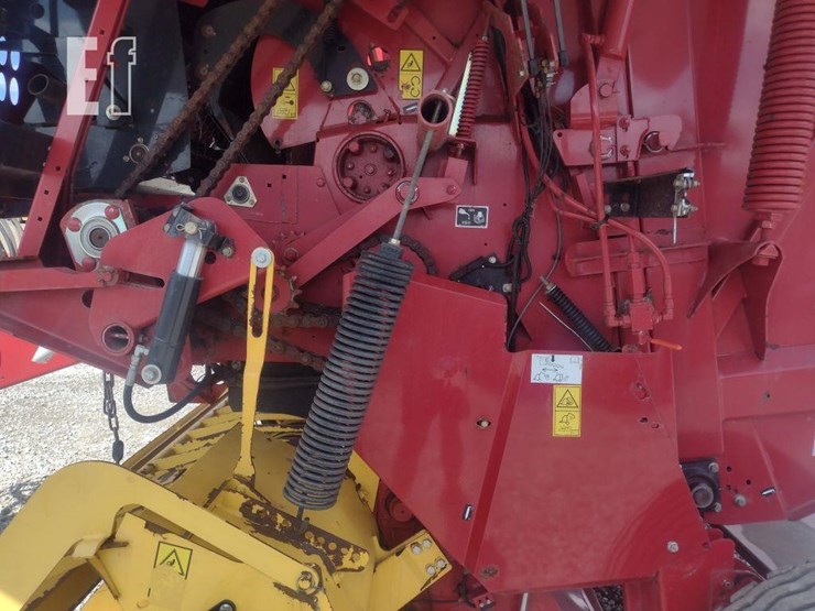 new-holland-roll-belt-450-image-12