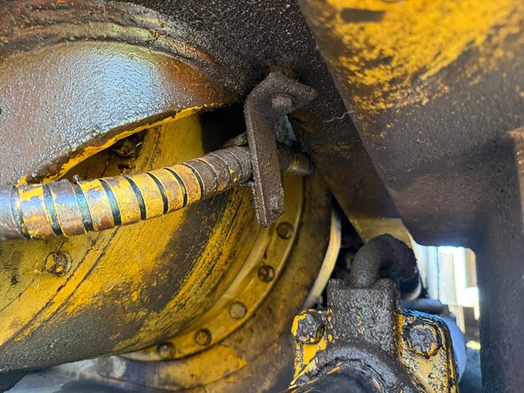 caterpillar-824b-image-83