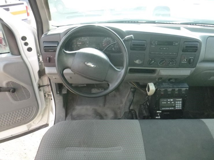 2005-ford-f450-image-7