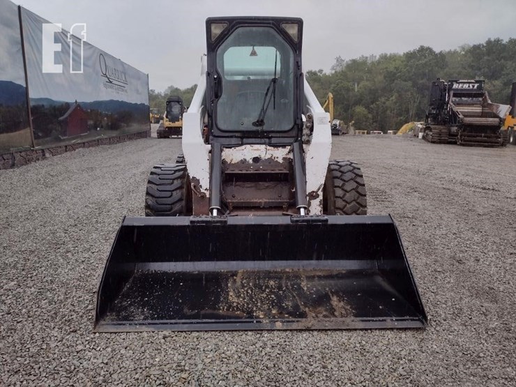 2009-bobcat-s300-image-2