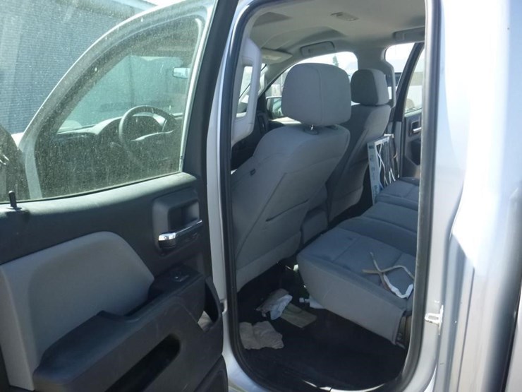 2018-chevrolet-1500-image-7