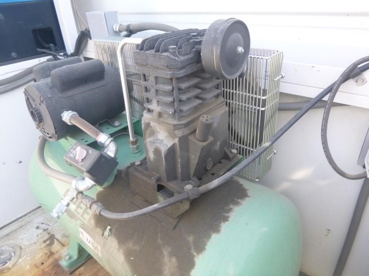 2003-international-workstar-7300-image-39