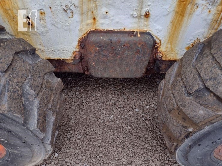 2008-bobcat-s250-image-16