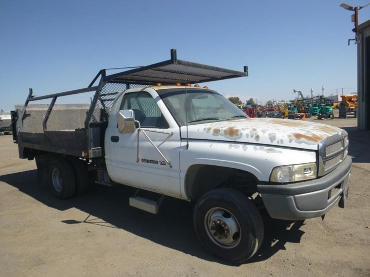 1996-dodge-ram-3500-image-2