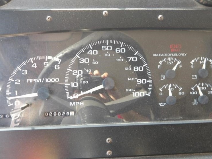 2002-workhorse-p42-image-20