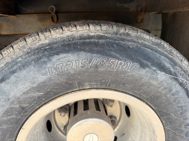 2006-chevrolet-w3500-image-55