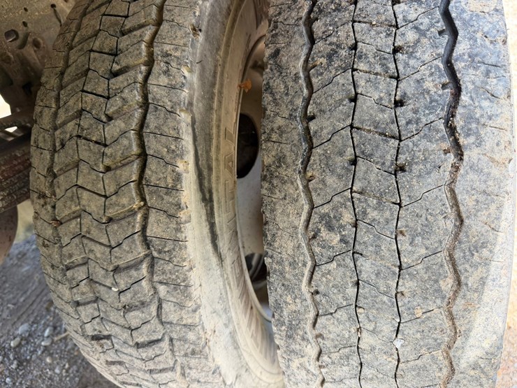 2004-ford-f450-image-71