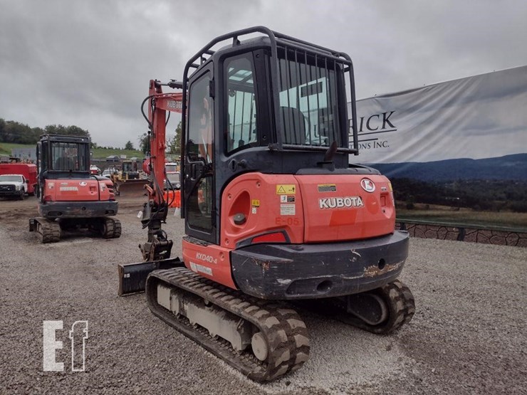2016-kubota-kx040-4-image-35