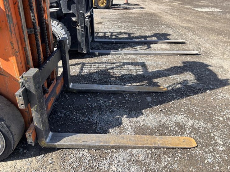 toyota-42-4fg025-forklift-image-9