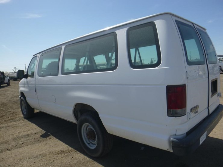 2008-ford-econoline-350-image-4
