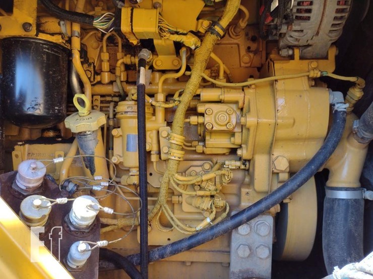 2012-deere-744k-image-28