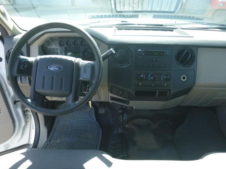 2010-ford-f250-image-9