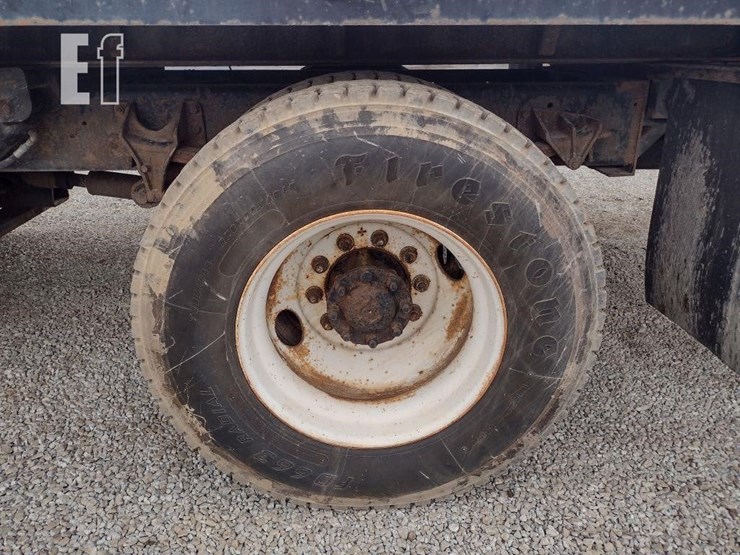 2011-international-durastar-4400-image-16