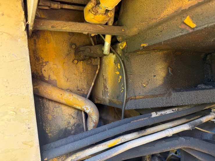 caterpillar-824b-image-19