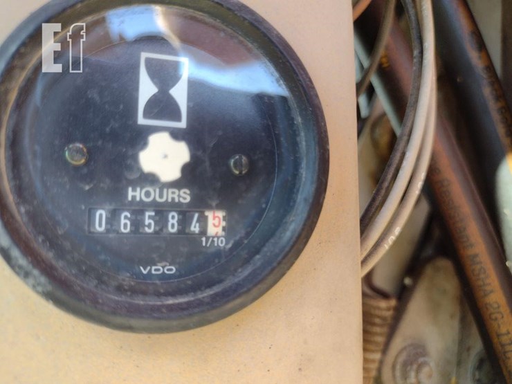 1993-deere-570b-image-6