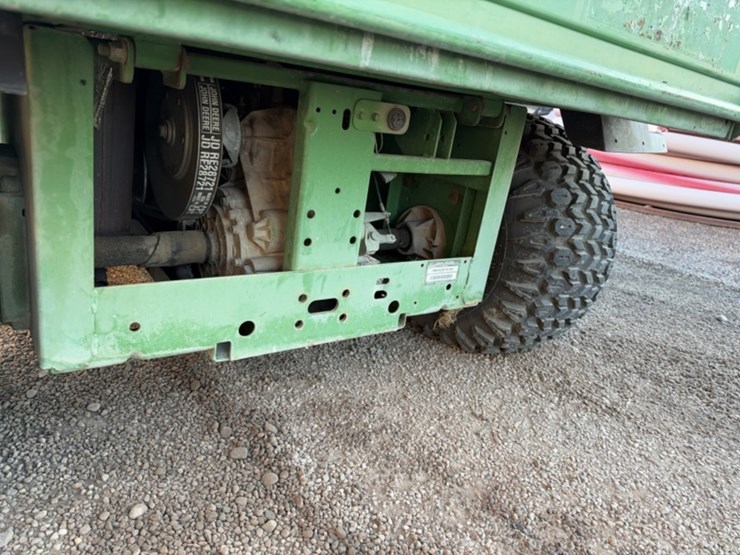 john-deere-gator-image-8