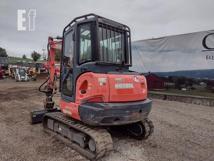 2016-kubota-kx040-4-image-37