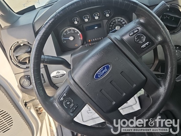 2016-ford-f350-image-48