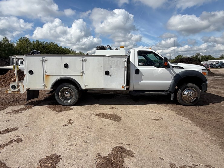 2015-ford-f550-image-6
