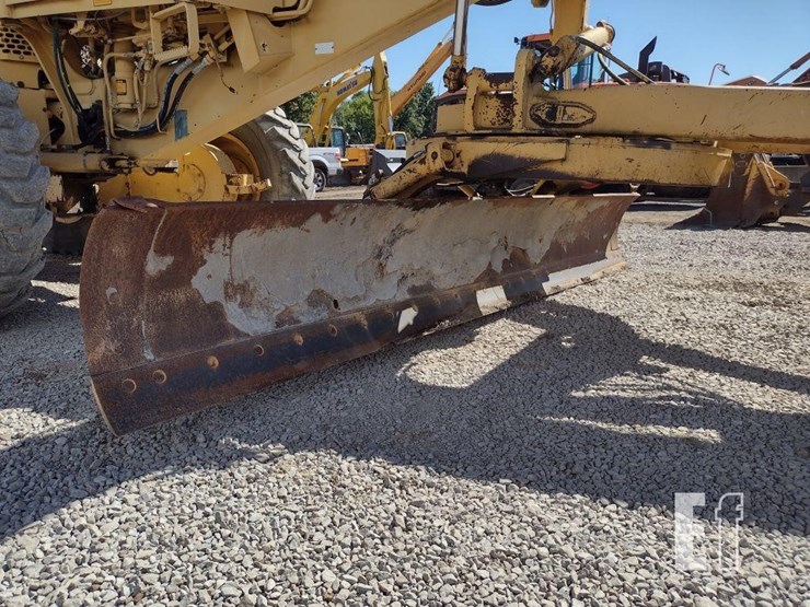 1993-deere-570b-image-27