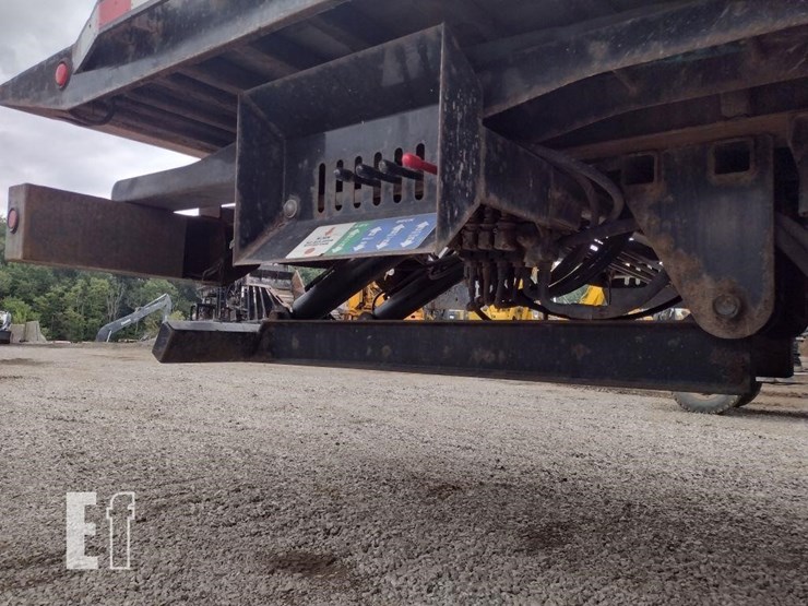 2011-international-durastar-4400-image-33