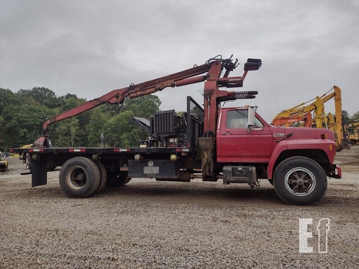 1993-ford-f700-image-3