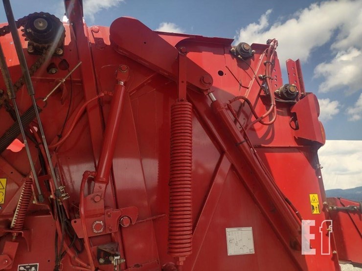 new-holland-roll-belt-450-image-13