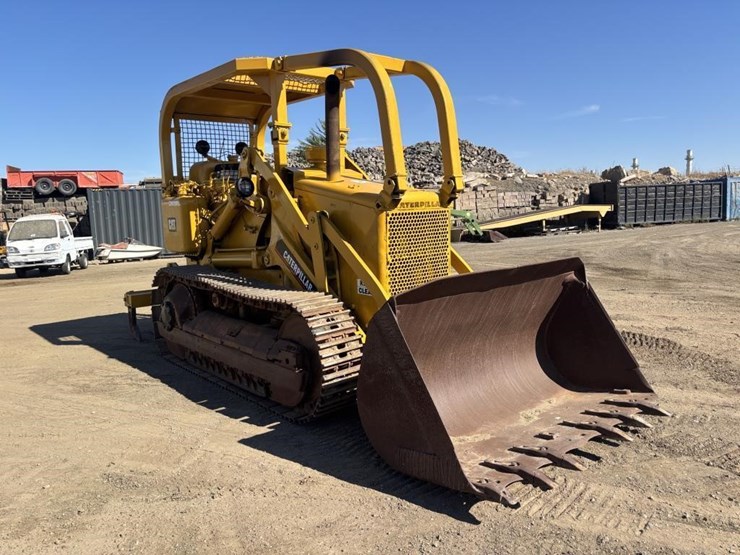 caterpillar-crawler-loader-image-2
