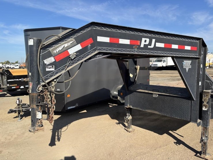 2010-pj-t/a-gn-hydraulic-tilt-deck-trailer-image-10