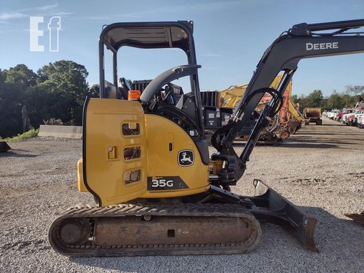 2021-deere-35g-image-26