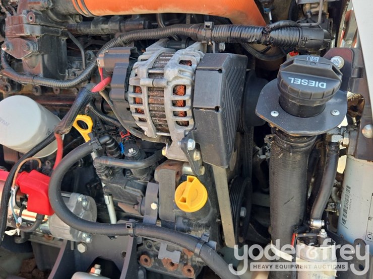 2023-bobcat-t595-image-42
