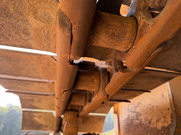 caterpillar-d5k2-lgp-image-111